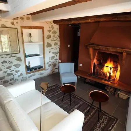 La Maison Rouge, A La Hauteur De Son Panorama * Vernet-les-Bains